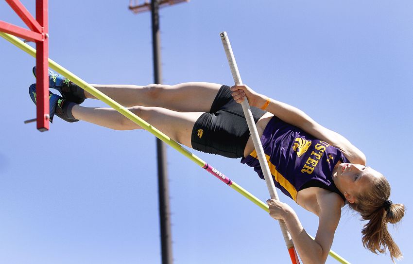 Custer, Sioux Falls Christian set for Saturday showdown in Class A girls track and field