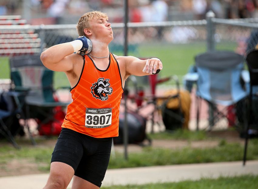 Ipswich girls, Philip boys still lead Class B standings after Day 2 of state track