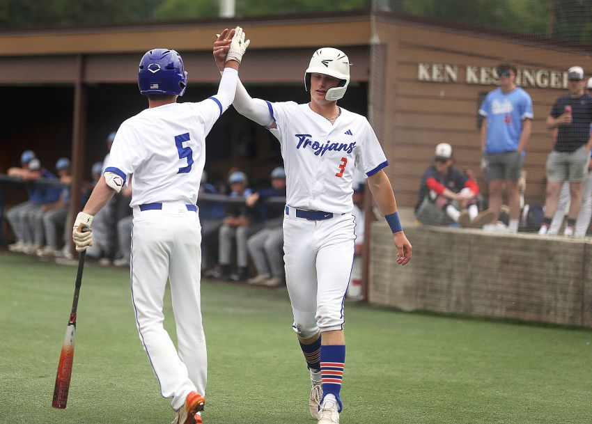 Parkston/Ethan/Tripp snags 12 stolen bases to advance to the State B semifinals