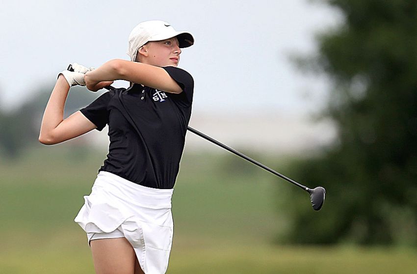 St. Thomas More's Kaitlin Strain, Sioux Falls Christian girls win Class A state golf titles 