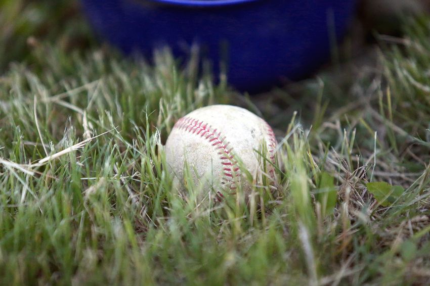 June 27 Legion Baseball Roundup - Five-run seventh inning lifts Lennox past Colton 
