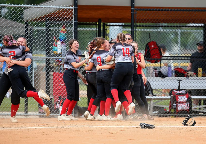 June 6 State B Softball Roundup - Deuel clips Alcester-Hudson, advances to the state championship 
