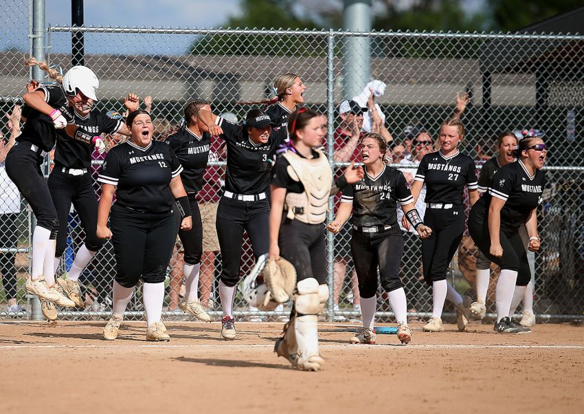 June 6 State A Softball Roundup - Tri-Valley rallies past Dakota Valley, moves onto state championship 