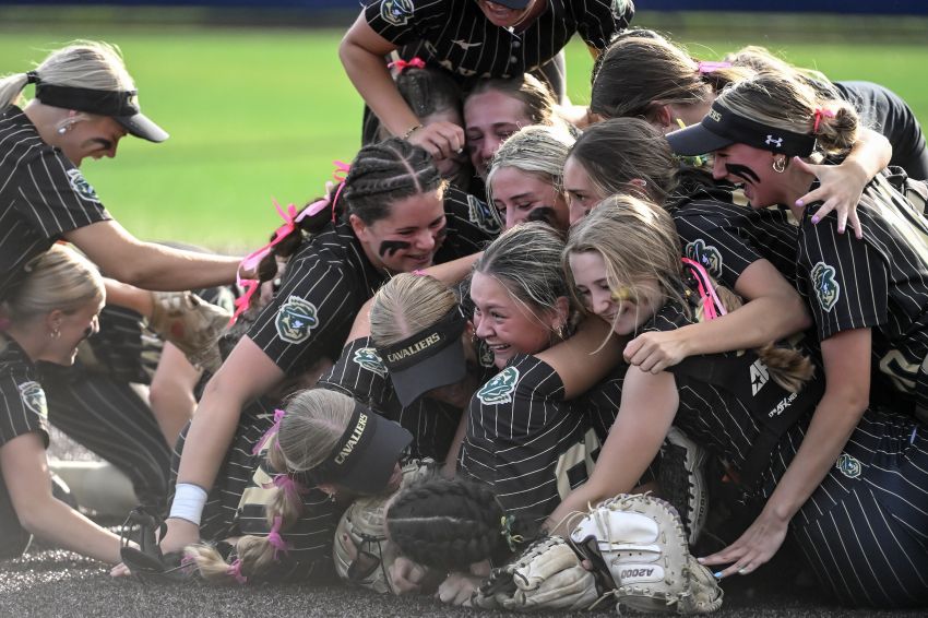 ‘Fantasy feel to it’ as Cavaliers claim AA state championship