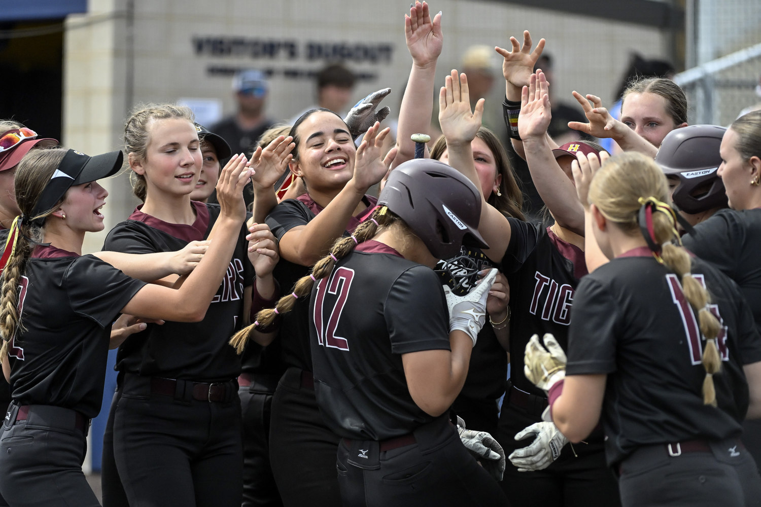 PHOTO GALLERY: State AA softball - 3rd- Harrisburg vs Sioux Falls Lincoln