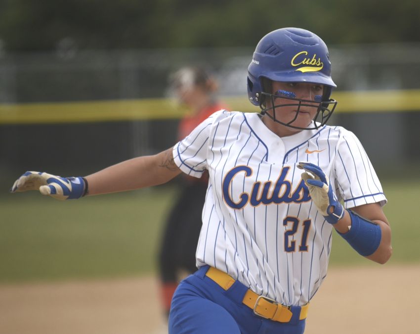 June 7 State B Softball Roundup - Alcester-Hudson clips Mobridge-Pollock for third place 