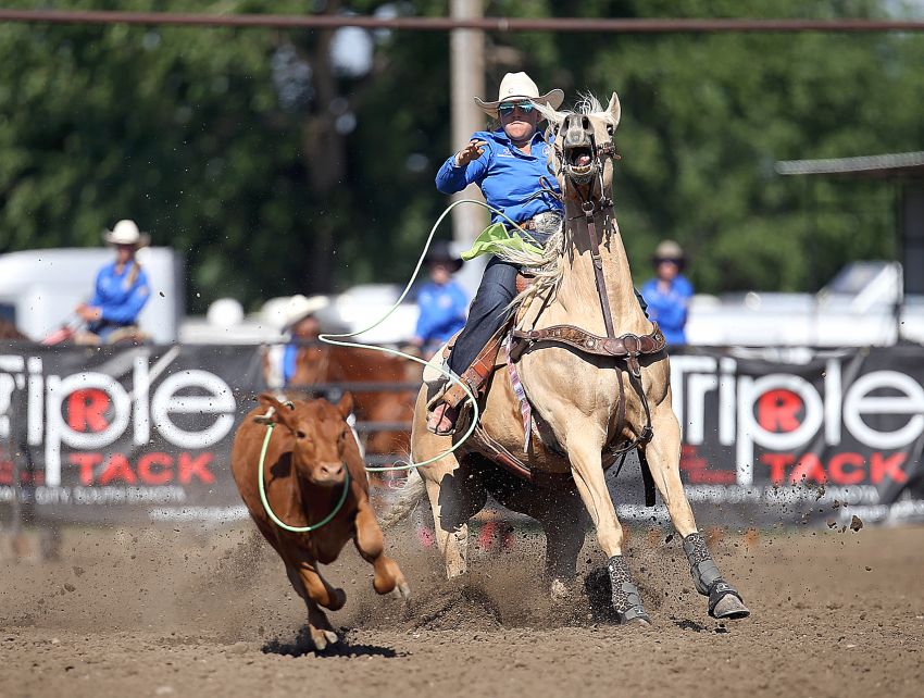 Newell's Kelsi Costello, Belle Fourche's Toarin Humble headline South Dakota performances at Thursday's National High School Finals Rodeo 