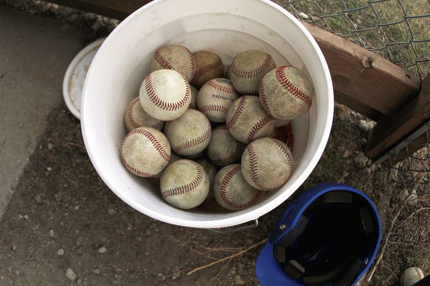July 20 Legion Baseball Roundup - Rosenquest's walk-off hit lifts Dakota Valley past Elk Point Jefferson in extra innings  