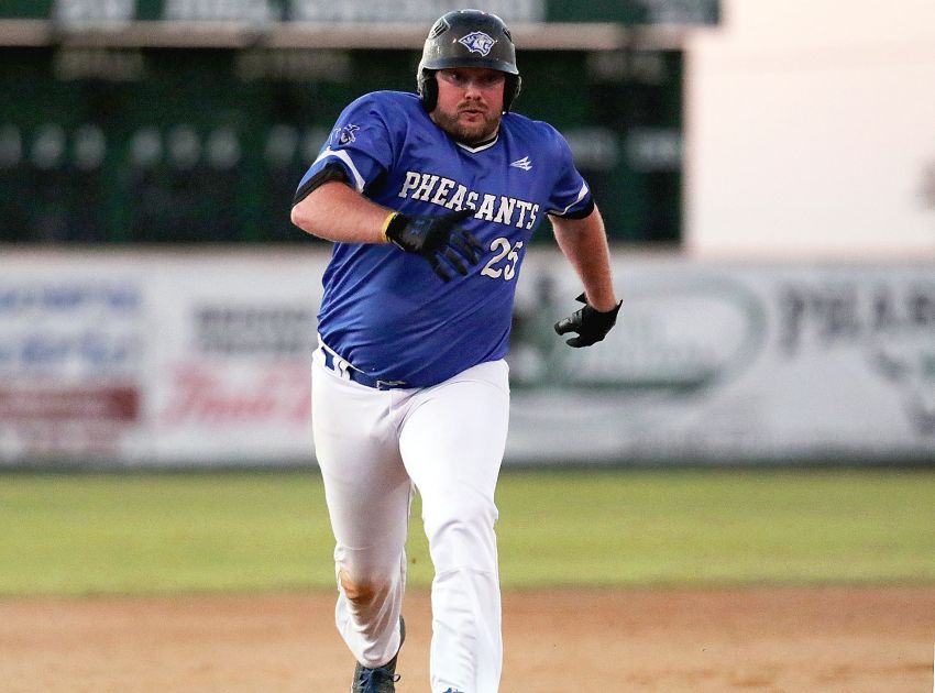 June 30 Amateur Baseball Roundup - Calhoon's walk-off single sends Winner/Colome past Mount Vernon in extra innings