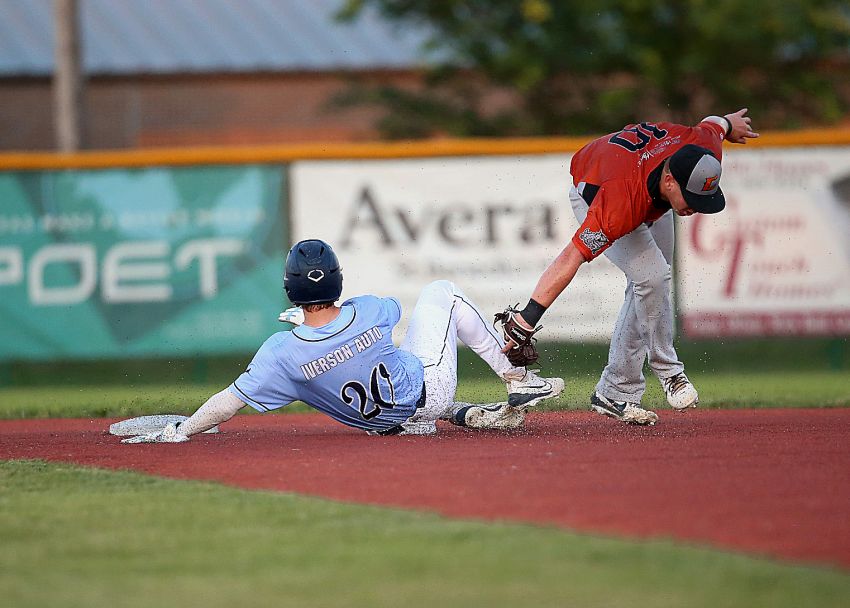 July 13 Amateur Baseball Roundup - Corsica clips Parkston Devil Rays for Sunshine League victory 