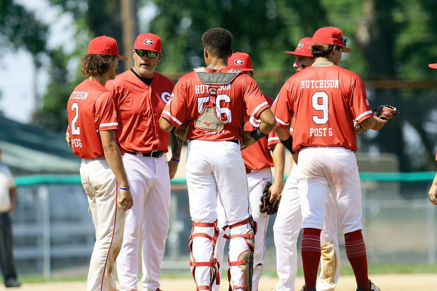 After demoralizing loss, Gregory storms back to advance in tourneyâ€™s final day 