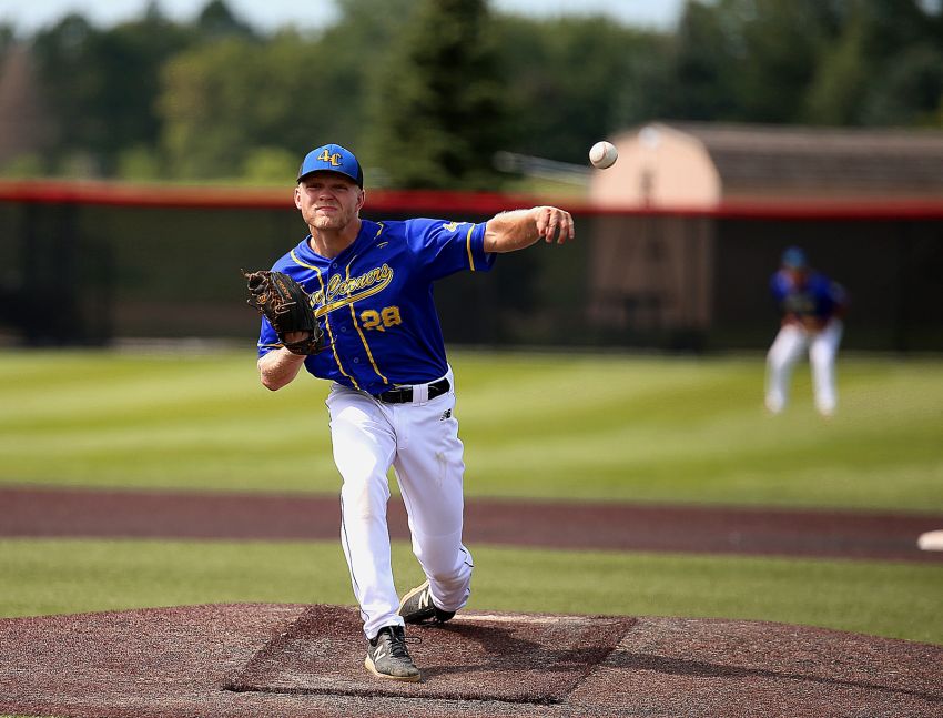 Aug. 9 Class B Amateur Baseball Roundup - Four Corners clips Lennox/Chancellor/Worthing in first-round action 
