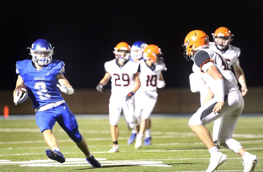 Football Games to Watch - Wall travels to Harding County/Bison for top-five Class 9A tilt