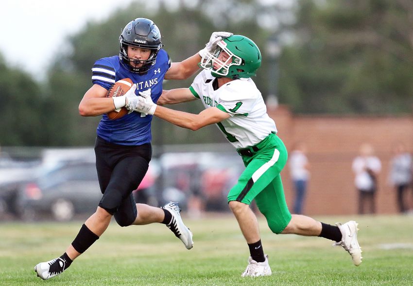 Aug. 25 Football Roundup - Mount VernonPlankinton pulls away from Miller/Highmore-Harrold 