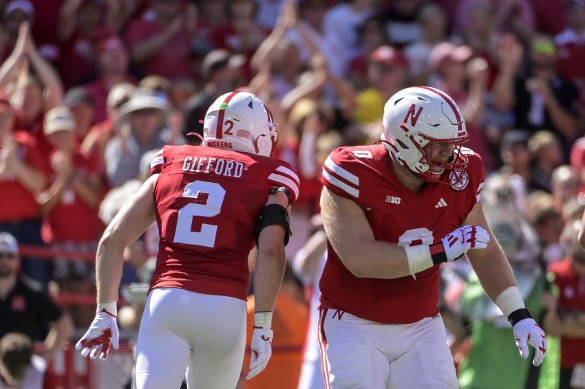 Oacoma’s Nash Hutmacher signs to Tampa Bay Buccaneers practice squad