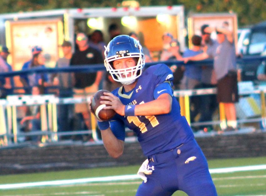 Wall's Burk Blasius showcases skills at elite football camp 