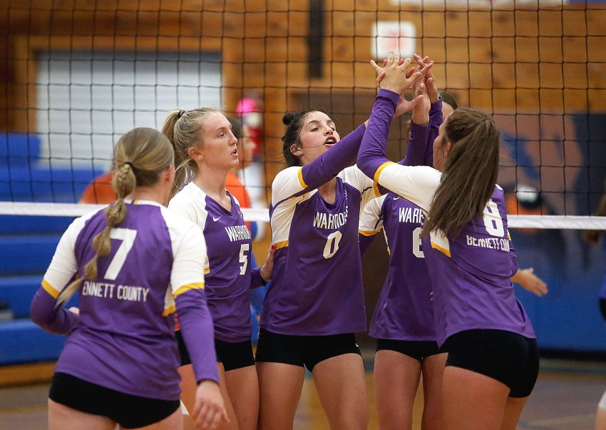 Sept. 5 Volleyball Roundup - Bennett County edges Jones County in five-set match 