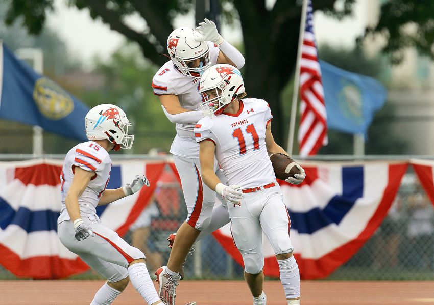 Top Performers of the Week - Sioux Falls Lincolnâ€™s Jack Smith sets Class 11AAA record with 5 touchdown receptions