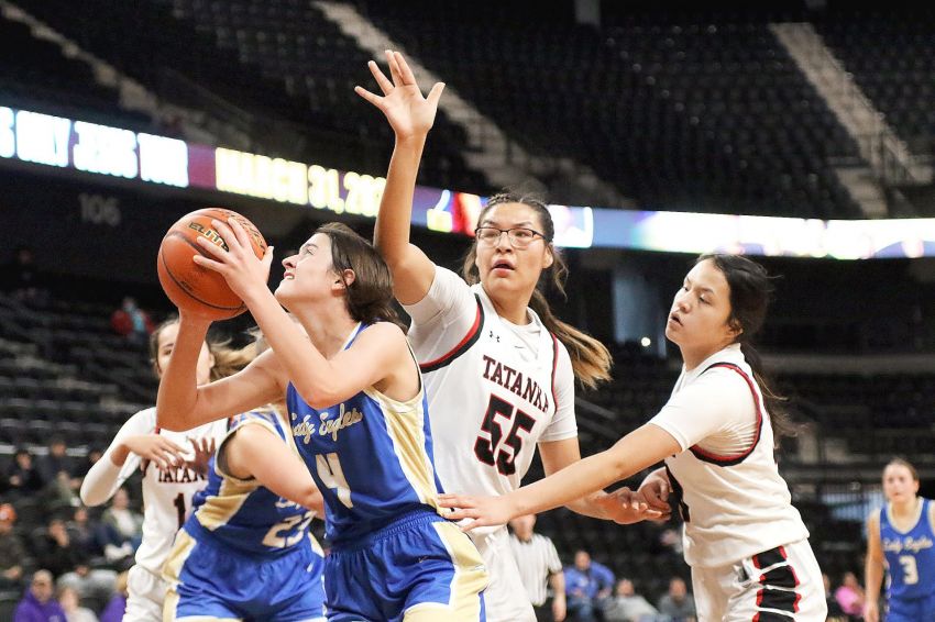 Lakota Tech girls edge upset-minded Wall to advance to LNI semifinals