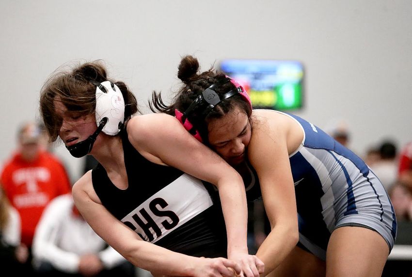 Sisseton's Vi Anderson trades in hoop dreams for aspirations of state wrestling title