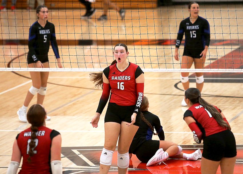 Oct. 2 Volleyball Roundup - Wagner tops Elk Point-Jefferson in four sets