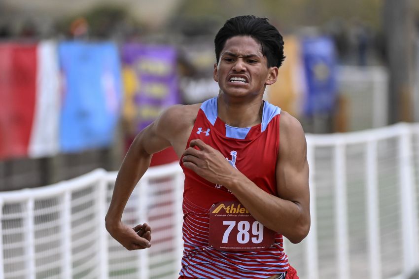 Cheyenne-Eagle Butte takes the Lakota Nation Invitational boys cross-country title 