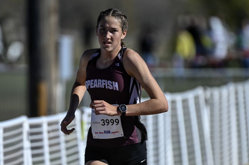 Spearfish’s Peyton VanDeest named Gatorade South Dakota girls cross-country runner of the year 