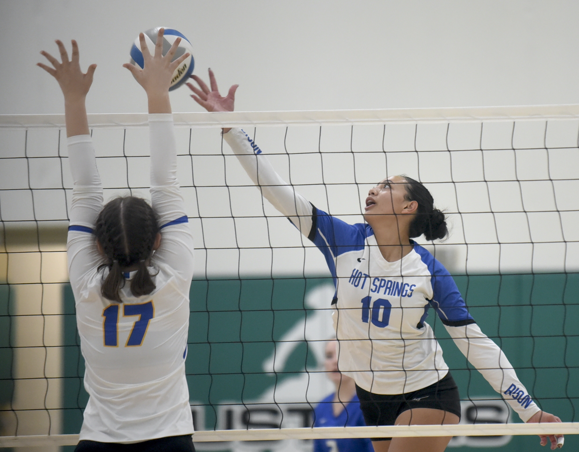 PHOTO GALLERY: Redfield vs. Hot Springs at Miller volleyball tournament 