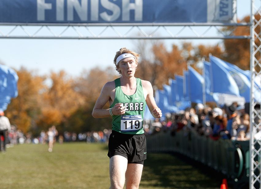 Pierre's Jared Lutmer trusts his training en route to state cross-country championship 