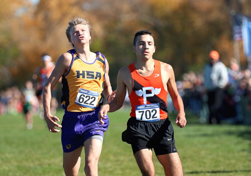 Herreid/Selby Area’s Gavin Hirsch, Ipswich’s Isabella Galbraith claim titles at Ipswich Invitational cross-country meet 