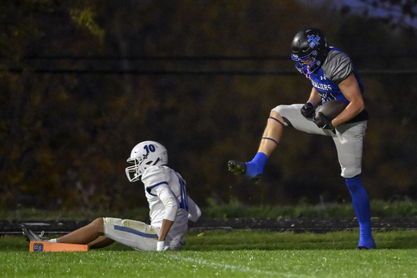Oct. 23 Football Roundup - St. Thomas More tops Hot Springs, plays Mount Vernon/Plankinton in second round 