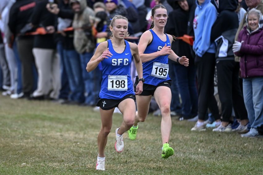 Sioux Falls Christian girls win fourth consecutive state cross country team title