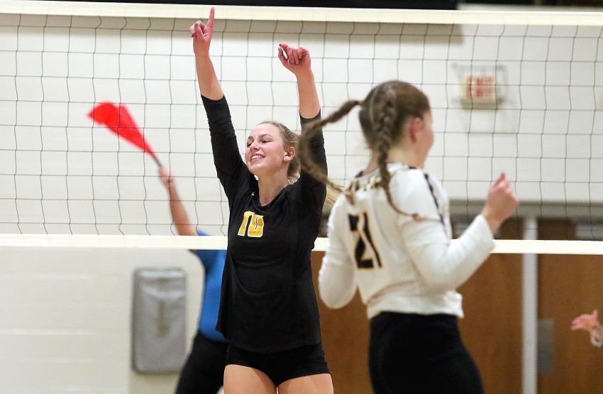 Nov. 2 Volleyball Roundup - Colman-Egan clips Sioux Falls Lutheran in five-setter, advances to SoDak 16