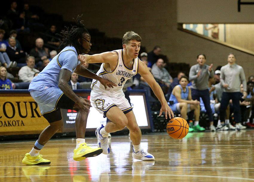 White River’s Joe Sayler to provide scoring punch for Jackrabbits in sophomore season