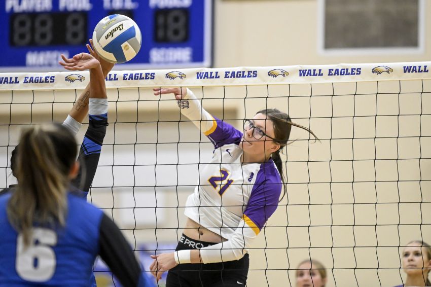 Nov. 3 Volleyball Roundup - New Underwood sweeps Oelrichs in Region 7B opener