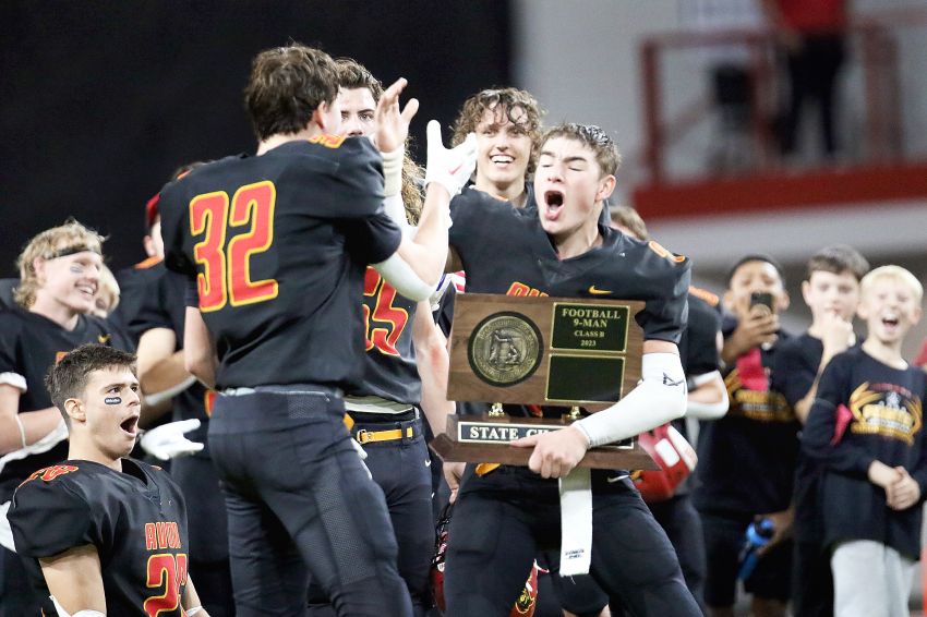 'Bring one back to Avon' - Pirates use defensive stand to secure Class 9B state championship 