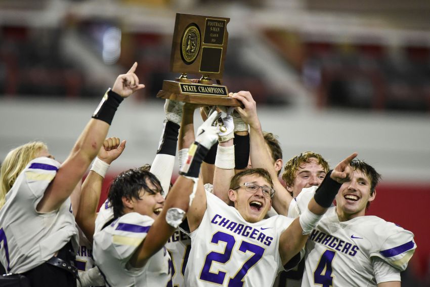 Sully Buttes flips script on Faulkton Area, captures elusive Class 9B state football championship 