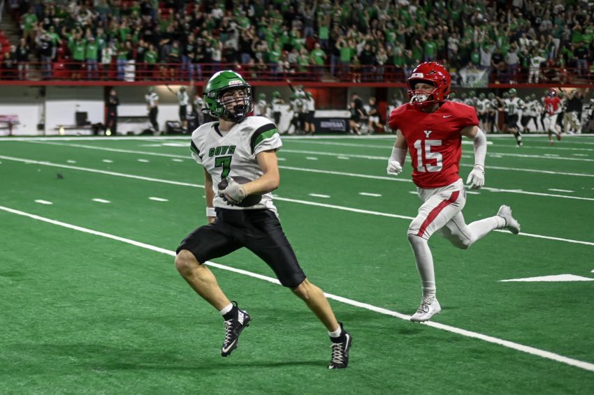 State champion Pierre secures six spots on Class 11AA all-state football team