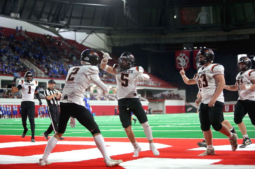 Sept. 19-20 Football Games to Watch - West Central travels to Lennox in top-ranked Class 11A tilt