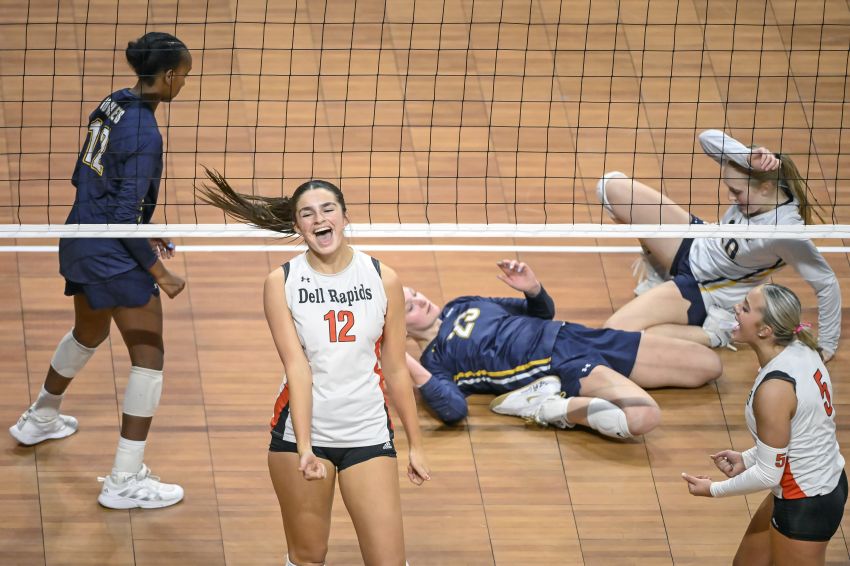 Dell Rapids sweeps Rapid City Christian, advances to Class A semifinals 