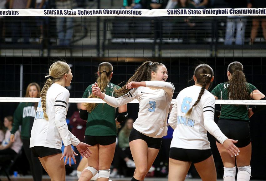 Hamlin pulls away from Clark/Willow Lake, advances to Class A semifinals