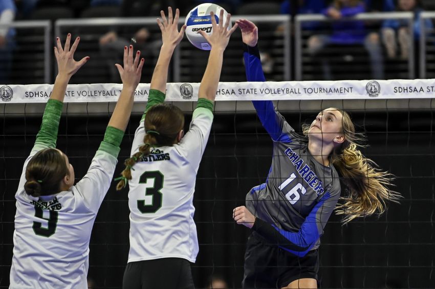 No. 8 Sioux Falls Christian powers past No. 1 Miller in Class A volleyball's first round