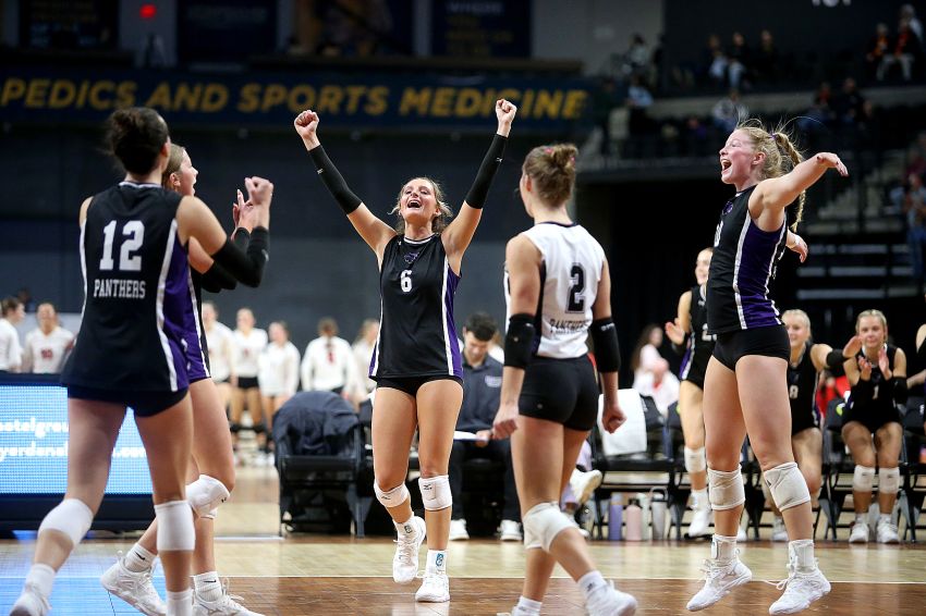 Class A Volleyball Roundup - Dakota Valley sweeps Hamlin, secures spot in state championship