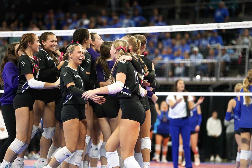 Dakota Valley digs deep to dethrone seven-time champion Sioux Falls Christian