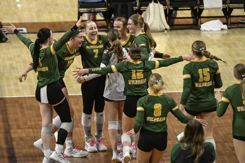 Class B Volleyball Roundup - Northwestern sweeps Bennett County, claims third-place finish