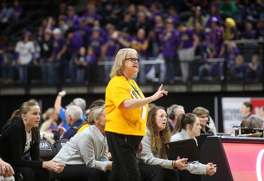 Mitchell's Deb Thill announces retirement at the end of 2025-26 season