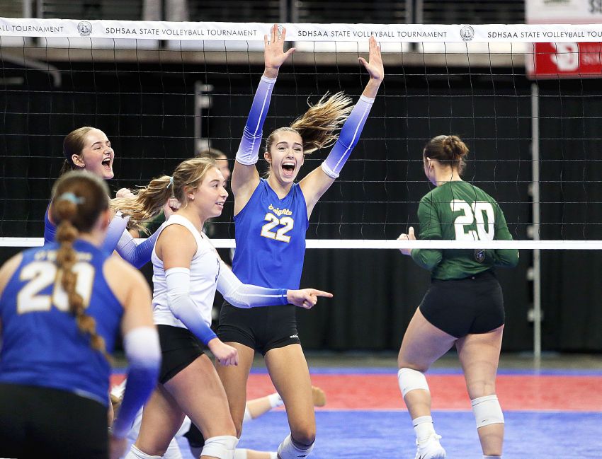  Nov. 23 State AA Volleyball Roundup - Sioux Falls O'Gorman claims third place after thrilling five-set win over Sioux Falls Jefferson