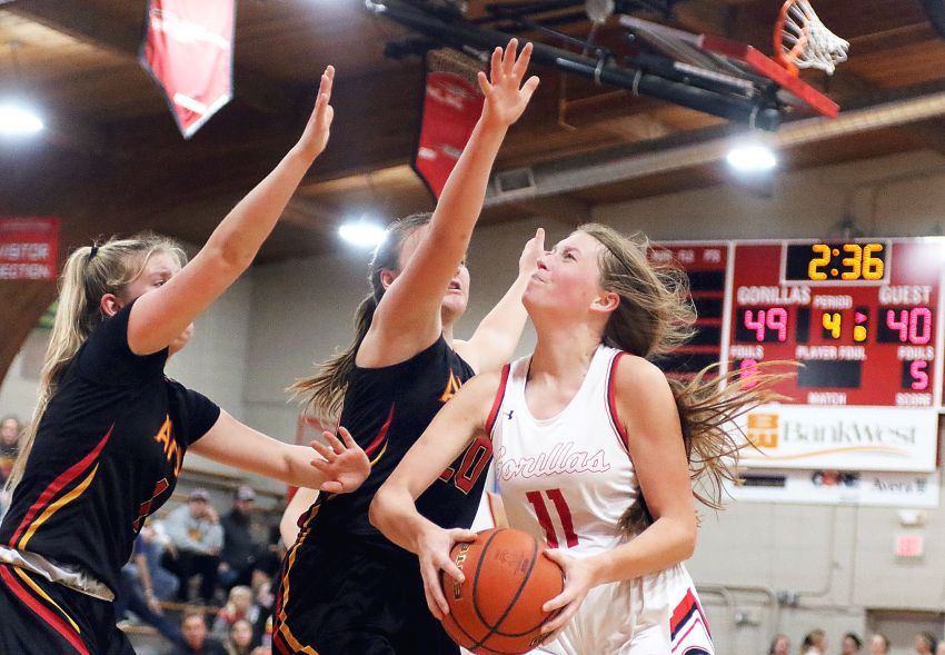 Dec. 6 Girls Basketball Roundup - Gregory's Cassidy Keiser scores 26 points in season opener