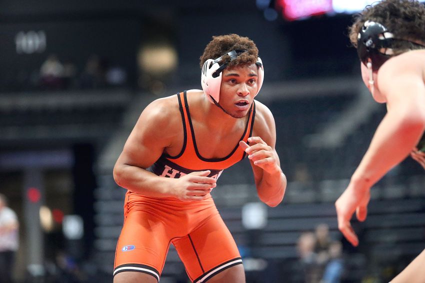 Week 6 Class A wrestling Rankings - Huron's Moses Gross changes weight classes, moves to No. 1 in Dynamite Dozen rankings