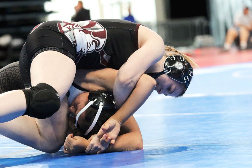 Dec. 11 Wrestling Roundup - Rapid City Stevens captures Rapid City Invitational title 